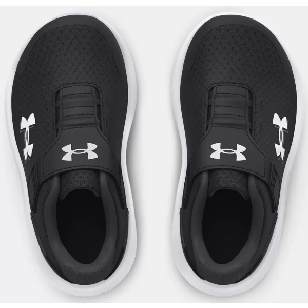  Jungenschuhe UNDER ARMOUR UA BINF SURGE 4 AC 3027105-001 SCHWARZ 
