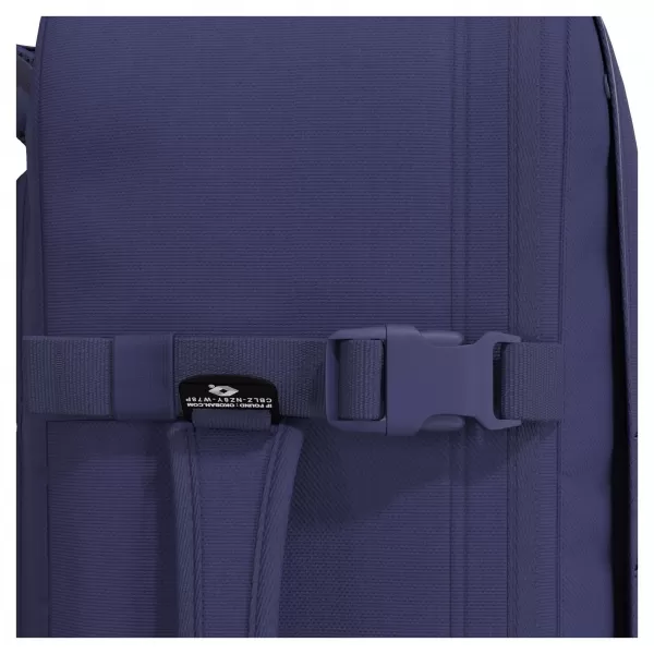  Rucksack CABINZERO MILITARY 44L GALAXIEBLAU 