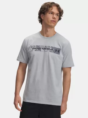 Herren-T-Shirt UNDER ARMOUR UA CAMO CHEST STRIPE SS 1376830-011 GRAU