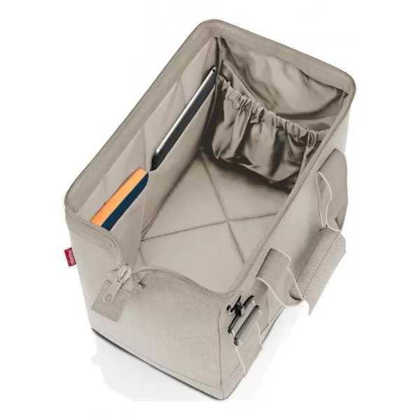  Tasche REISENTHEL ALLROUNDER M FISCHGRÄTENSAND 