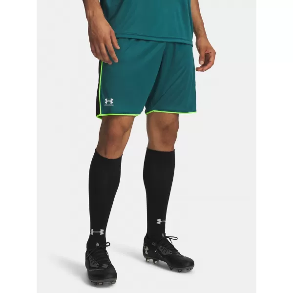  Herrenshorts UNDER ARMOUR 6009896-338 GRÜN 