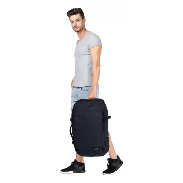  Rucksack CABINZERO Adventure Pro 42L ABSOLUT SCHWARZ 