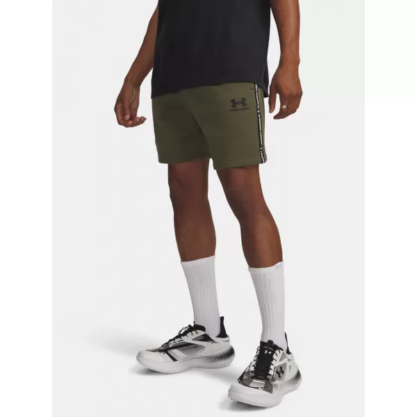  Herrenshorts UNDER ARMOUR ICON FLEECE SHORT TAPING 1390299-391 GRÜN 