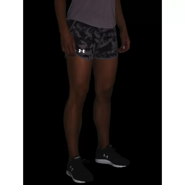  Damen-Shorts UNDER ARMOUR W UA FLY BY 2.0 PRINTED SHORT 1350198-591 LILA 