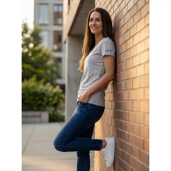  Frauen t -Shirt mit kurzen Ärmeln SAM 73 UNA WT 866 GRAU 