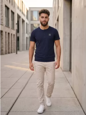 Herren-T-Shirt mit kurzen Ärmeln SAM 73 GIDEON MT 804 DUNKELBLAU