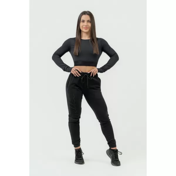  Die charakteristische lockere Jogginghose INTENSE 846 BLACK Nebbia für Damen 