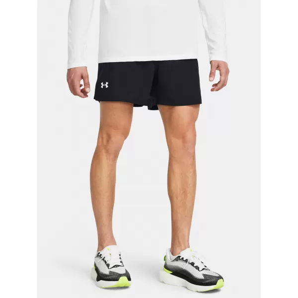  Herrenshorts UNDER ARMOUR LAUNCH 5 SHORTS 1382617-001 SCHWARZ 